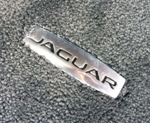 Jaguar XE Portfolio 2015_Innen_07