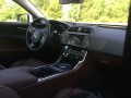 Jaguar XE Portfolio 2015_Innen_08