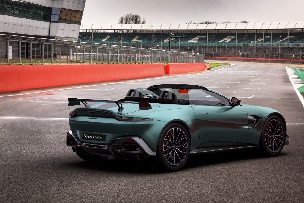 Der Aston Martin Vantage F1@Edition Cabrio