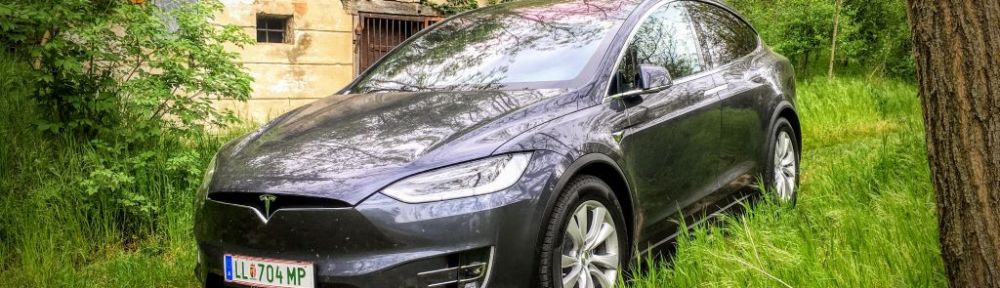 Tesla Model X 100D